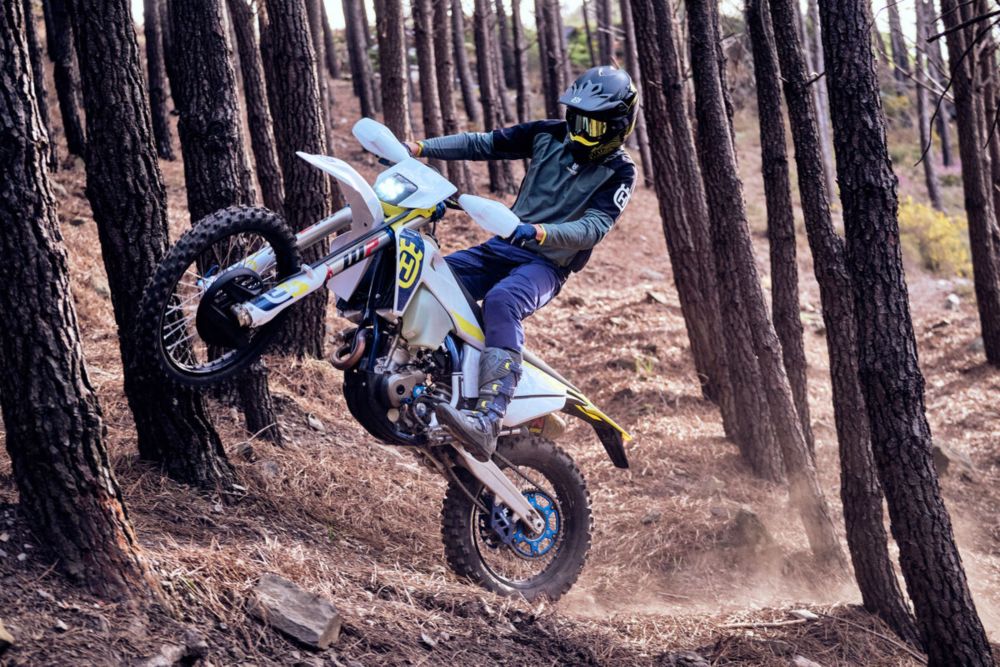 ハスクバーナ・モーターサイクルズ 豊田』として移転オープン